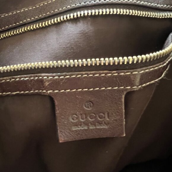 Gucci Medium Pelham Hobo bag - Picture 7 of 8